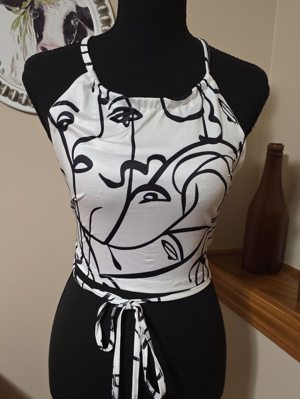SHEIN Black & White Abstract Line Halter Crop Top